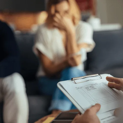 ¿Qué especialista trata los problemas familiares?